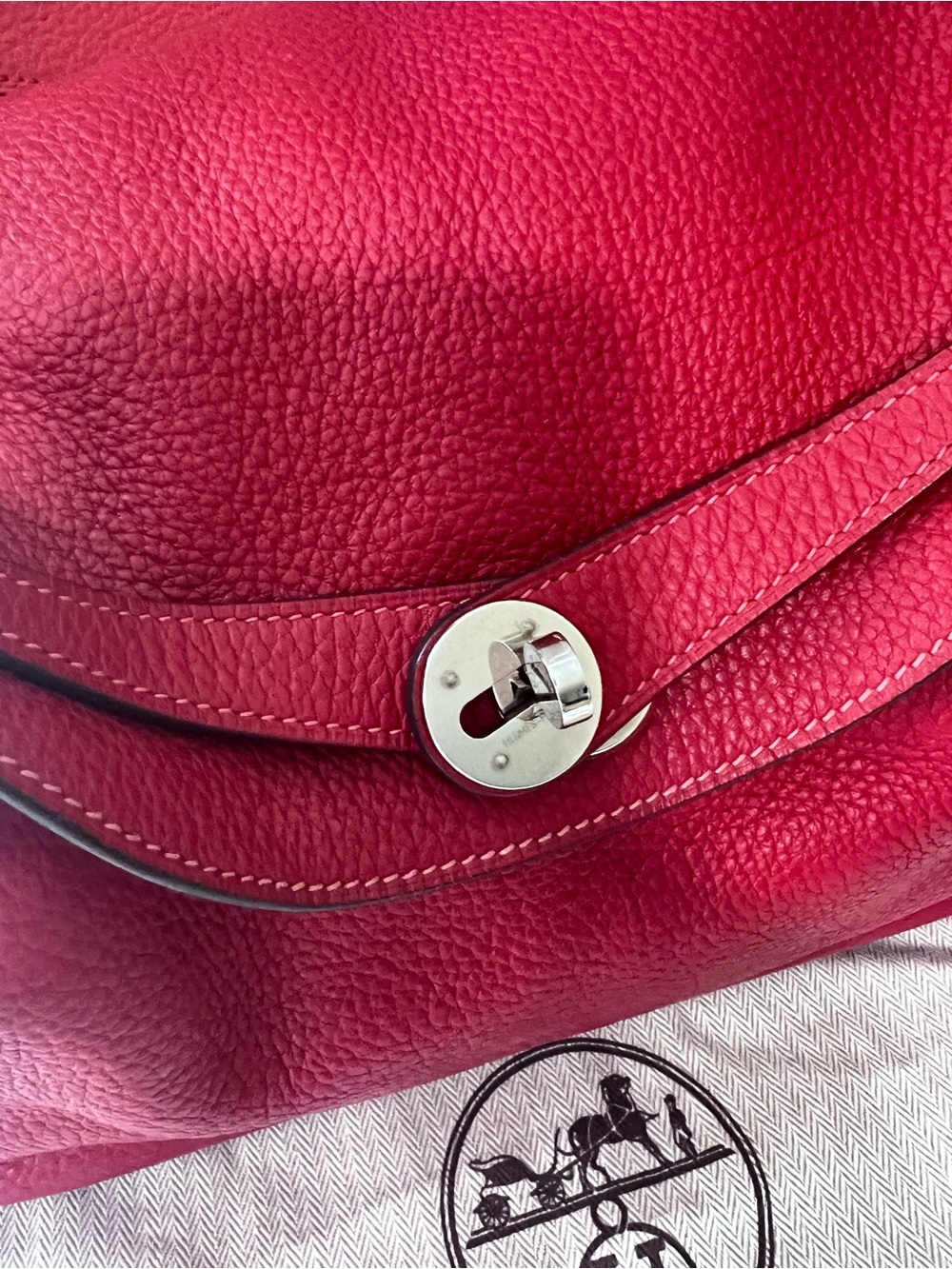 Hermes Lindy 30 Leather Bag with Silver Hardware - Picture 2 of 14